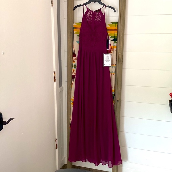 Maroon formal dress - Picture 4 of 17